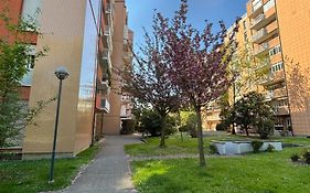 Casa di Laura mono e bilo di fronte Ospedale San Raffaele